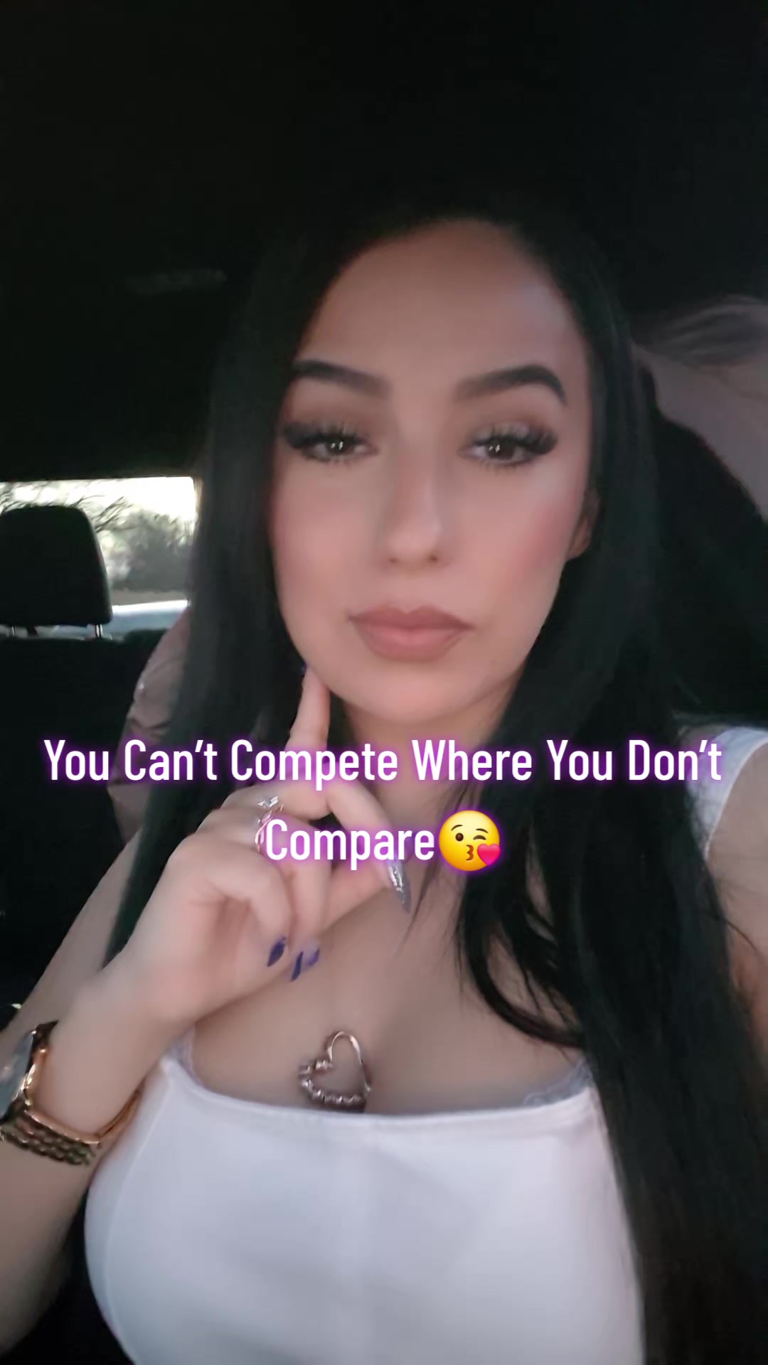 @Jmonica