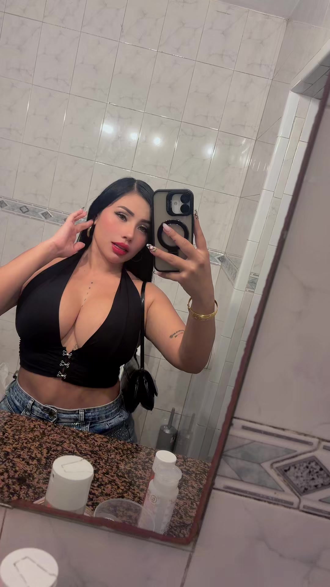 @shirlymogo10