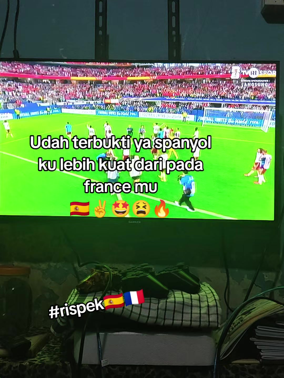 @dikk💥