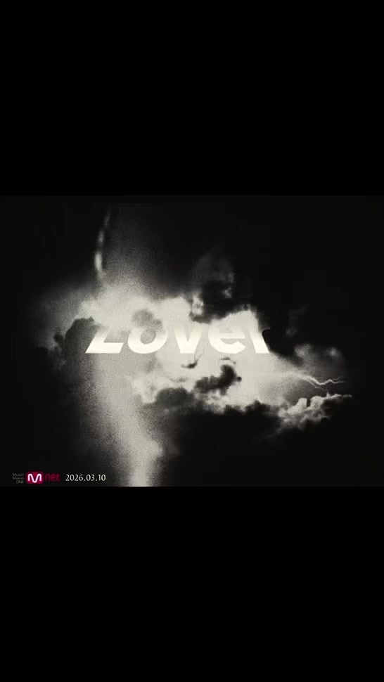 @Hyunlix4ever
