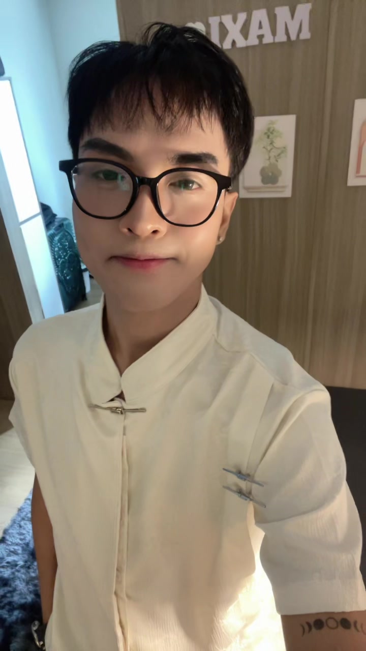 @IAmMaxi