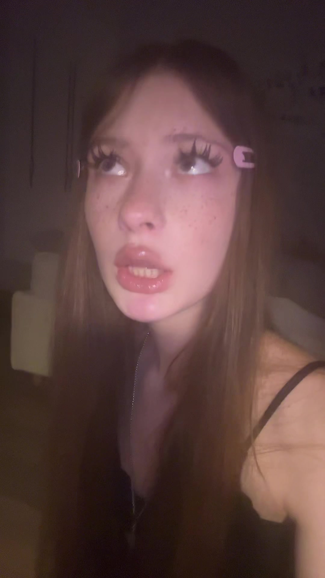 @элинотси