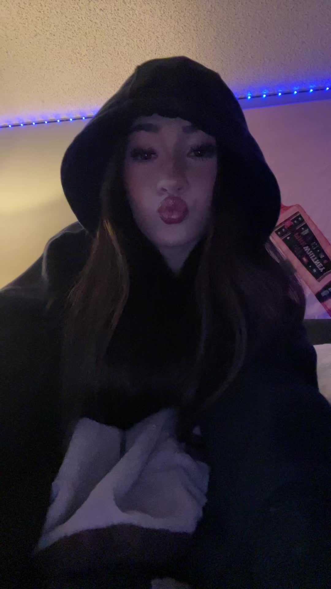 @❦