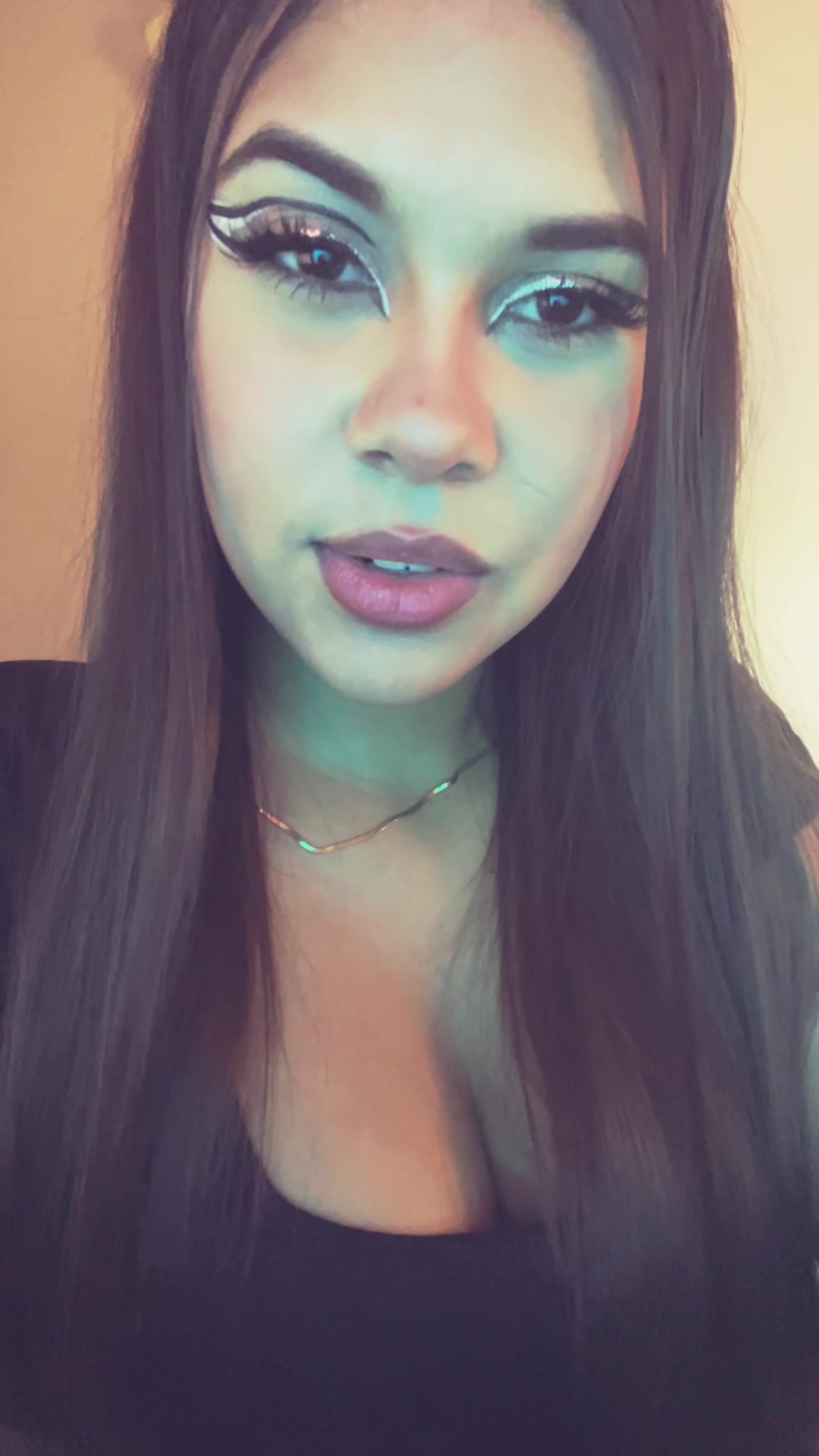 @𝐄𝐦𝐦𝐚