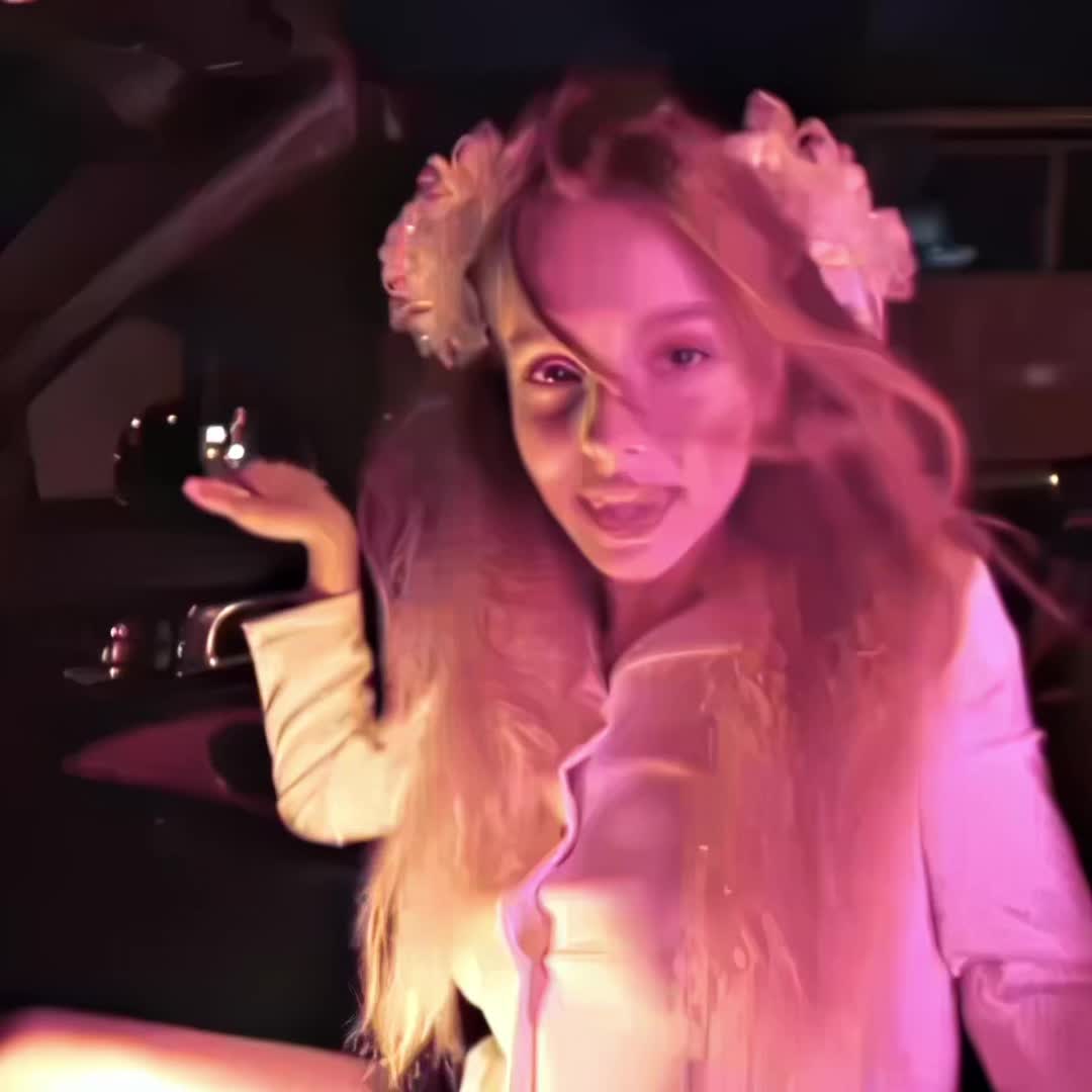 @𝙦𝙬𝙚𝙚𝙠𝙨
