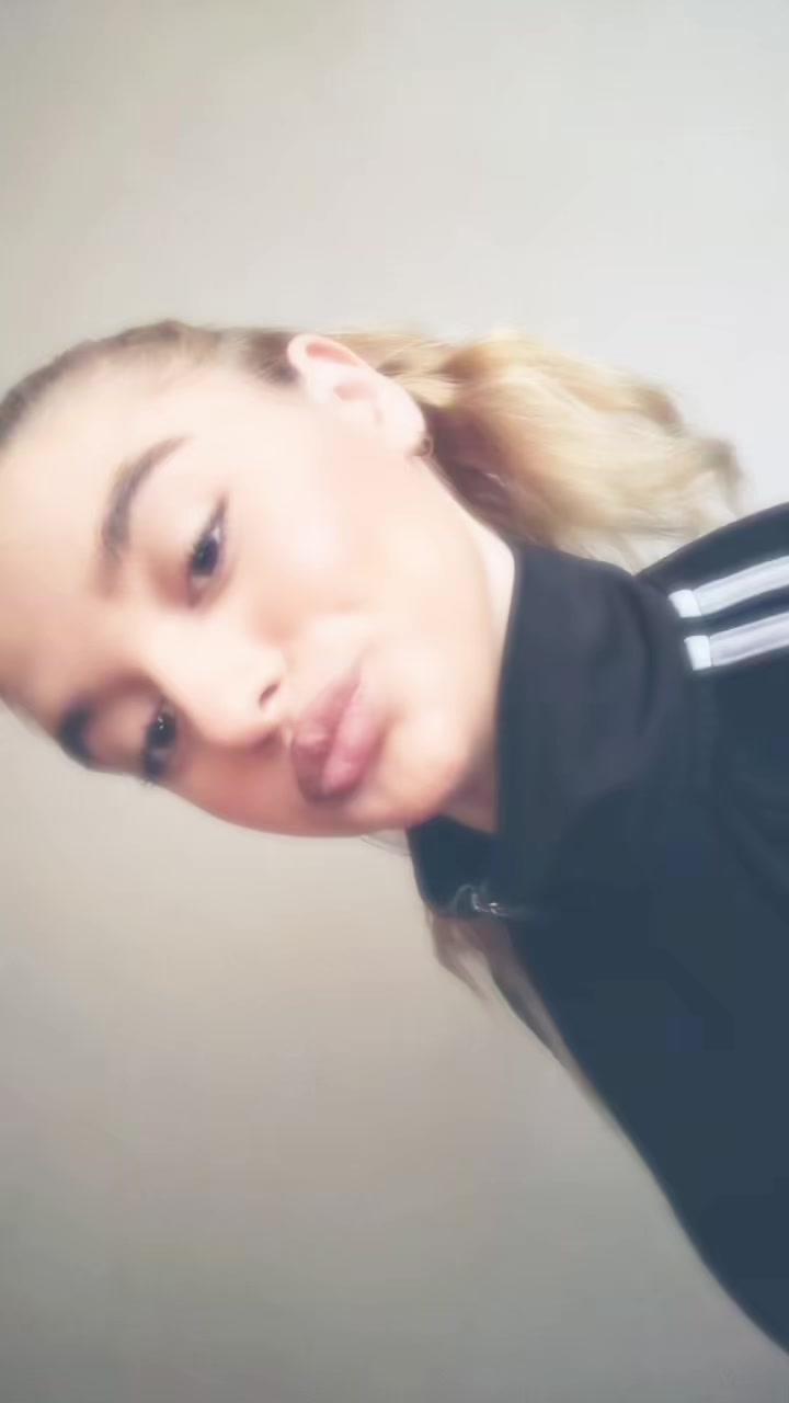 @vikixq👑