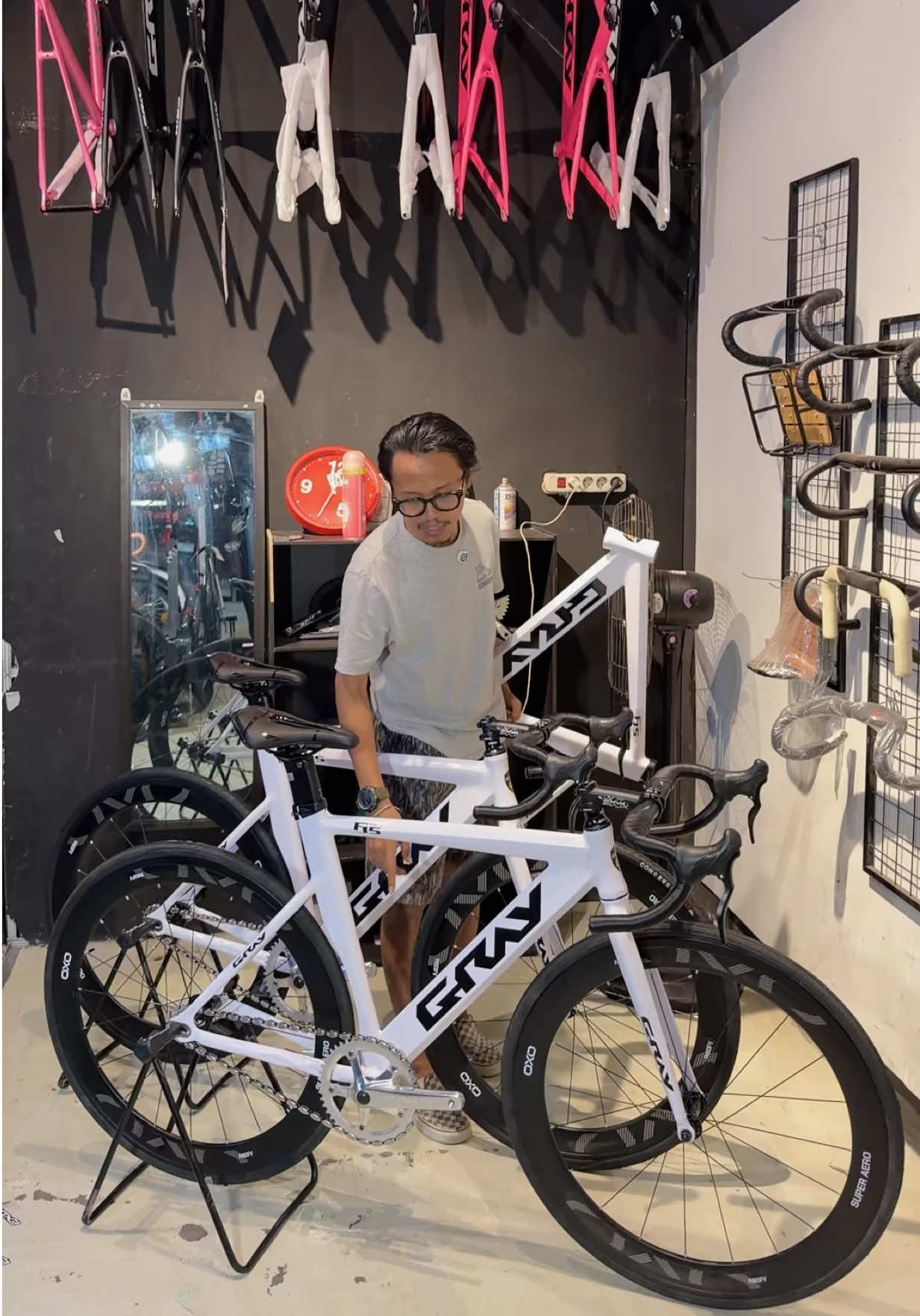 @FixFix Store