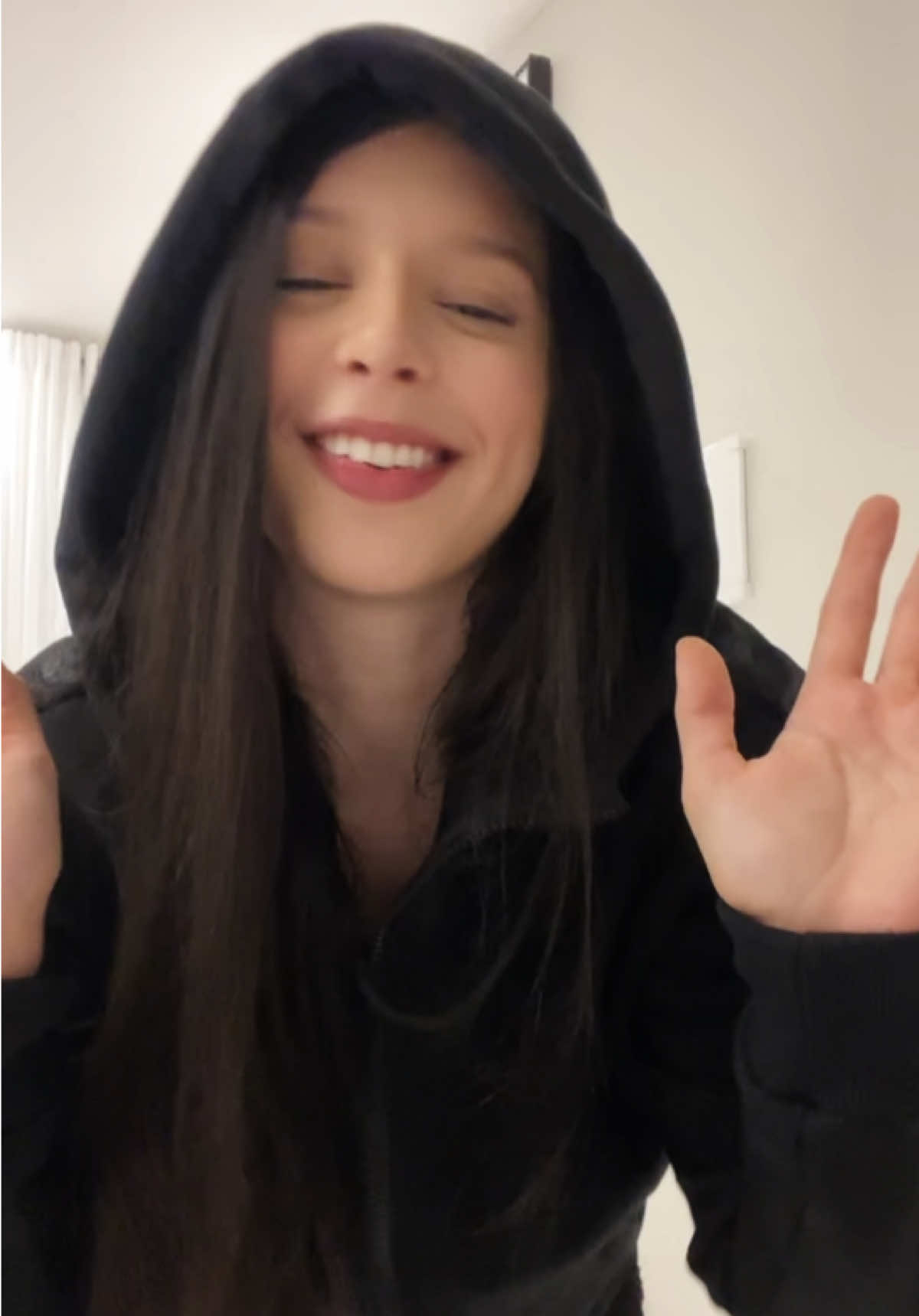 @mikasantoox