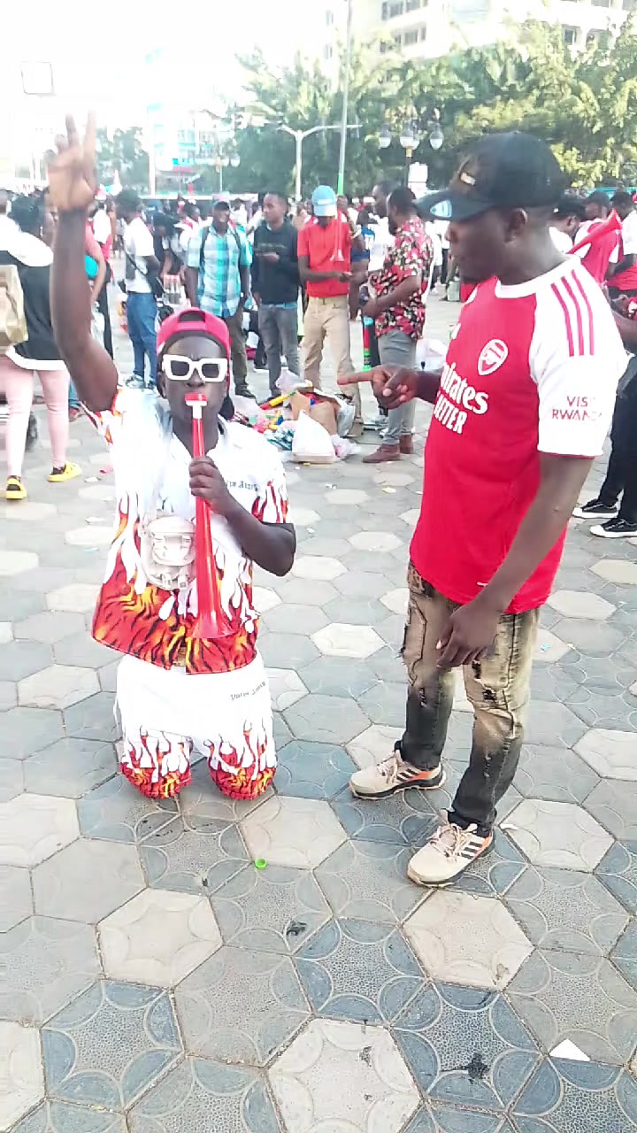 @Rayboy msee wa maluku