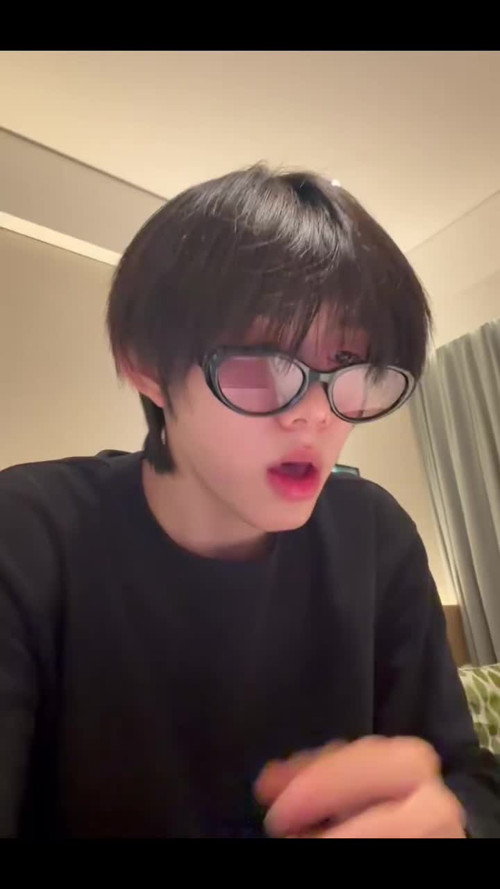 @⋆. 𐙚 ˚𝙒𝙚𝙣𝙝𝙖𝙣文涵 𝜗𝜚˚⋆