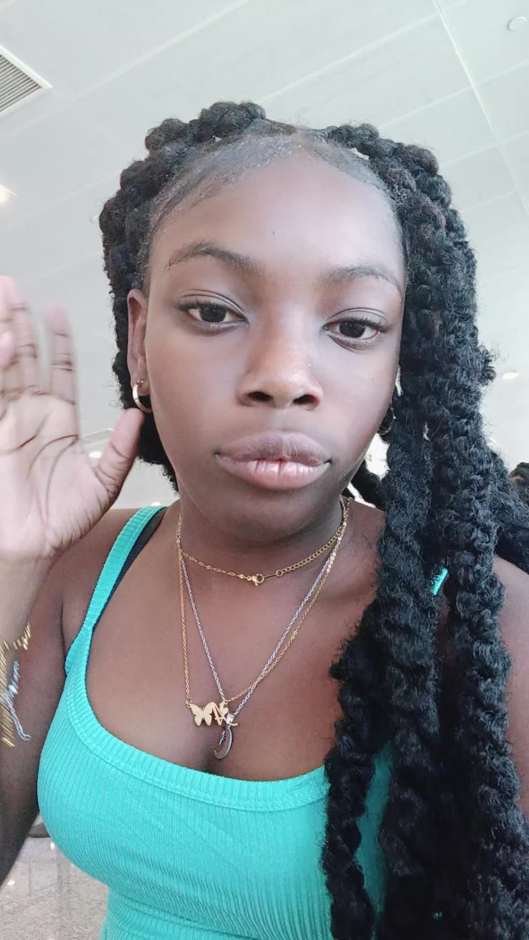 @thatgirl🥰