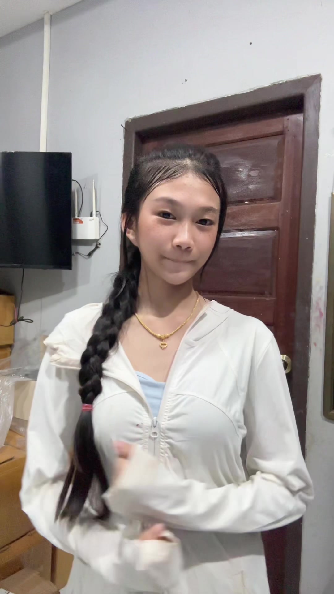 @Alisa
