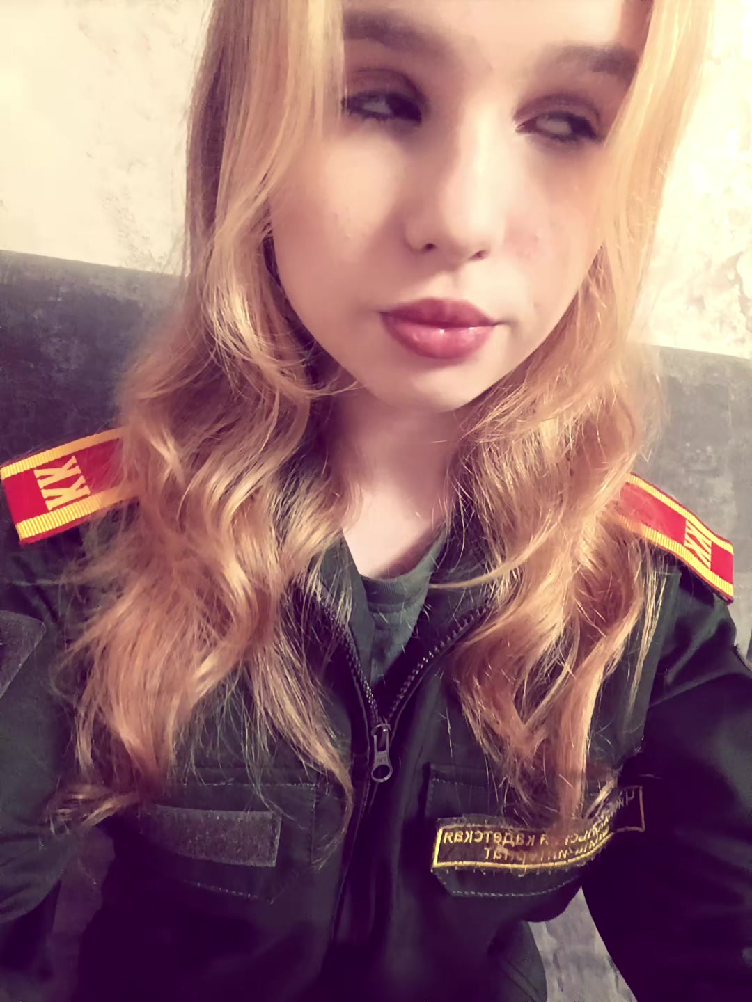 @яблоко.