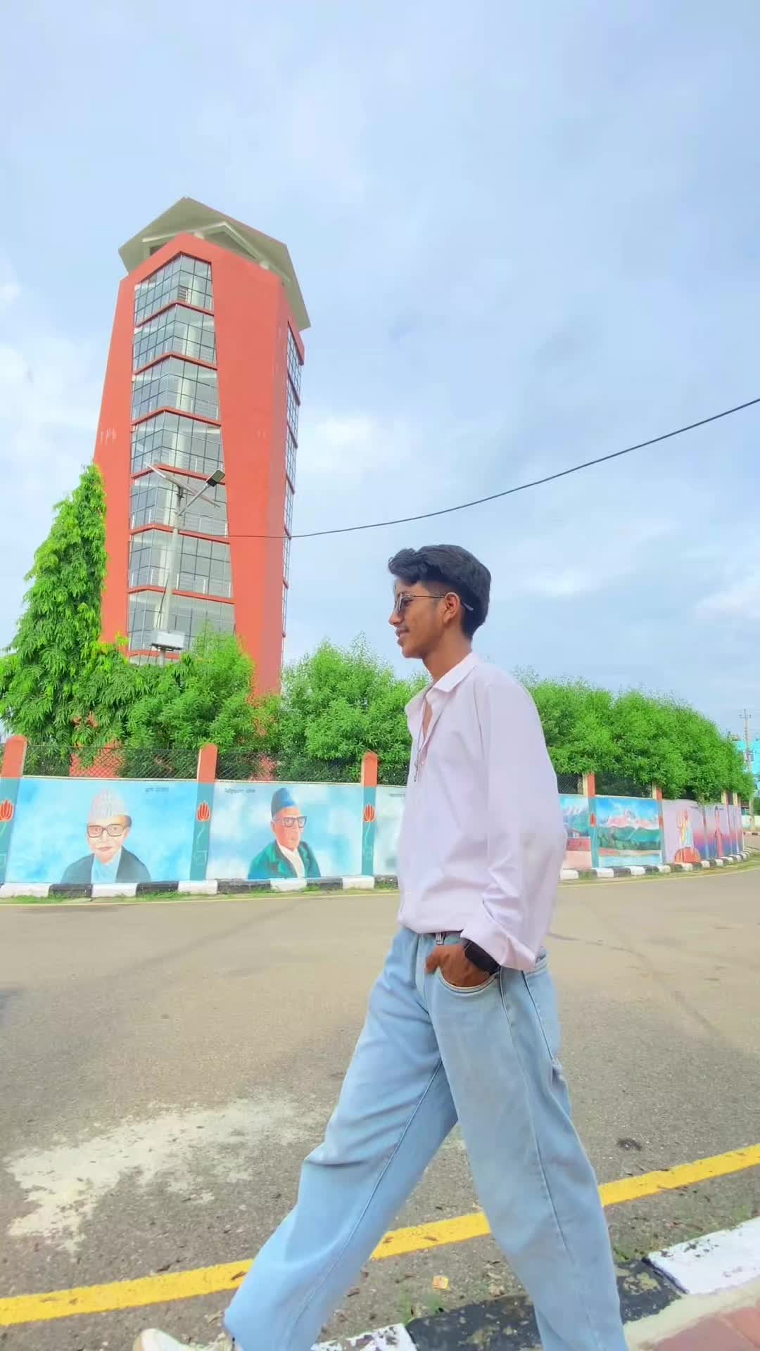 @ThaQuRee_📸