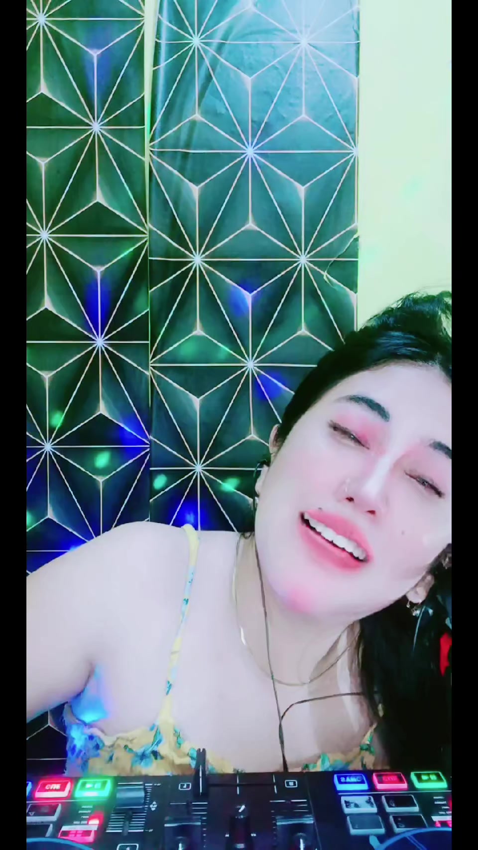@🕉️ FDJ AISYAH JEGEG BULAN