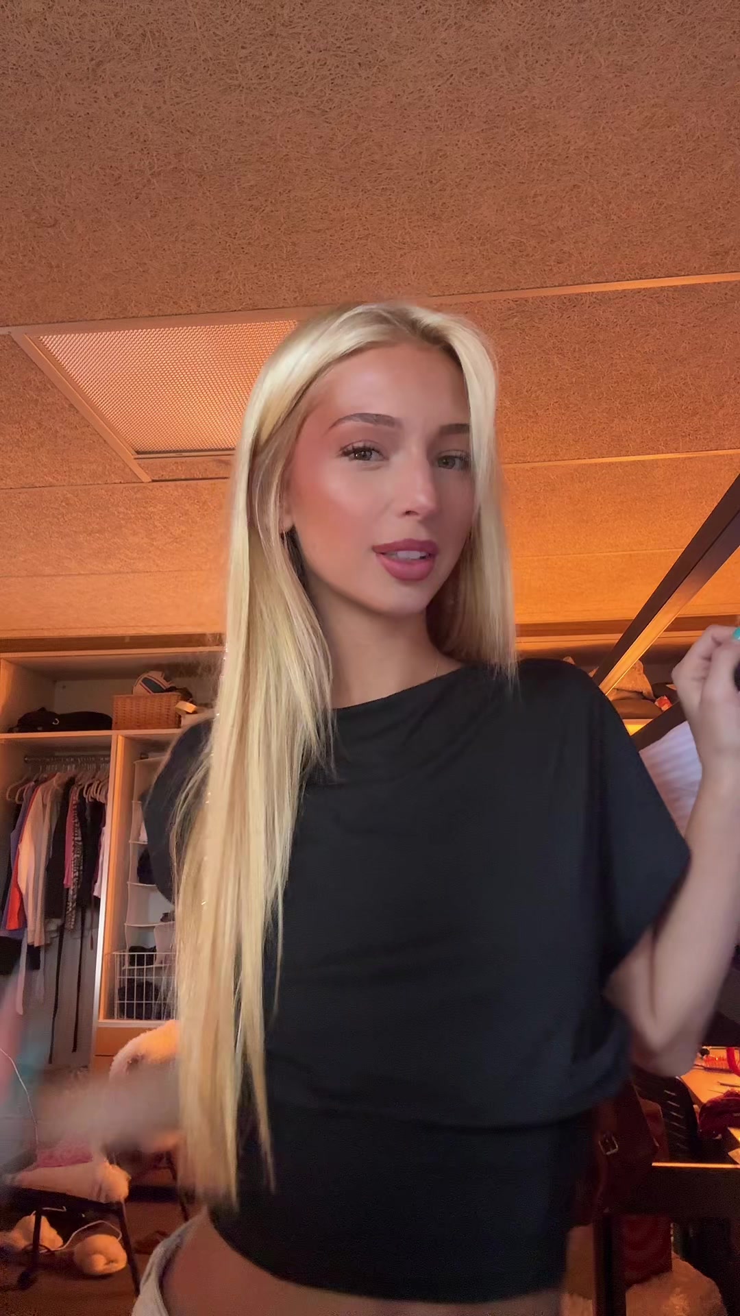 @zo&euml;