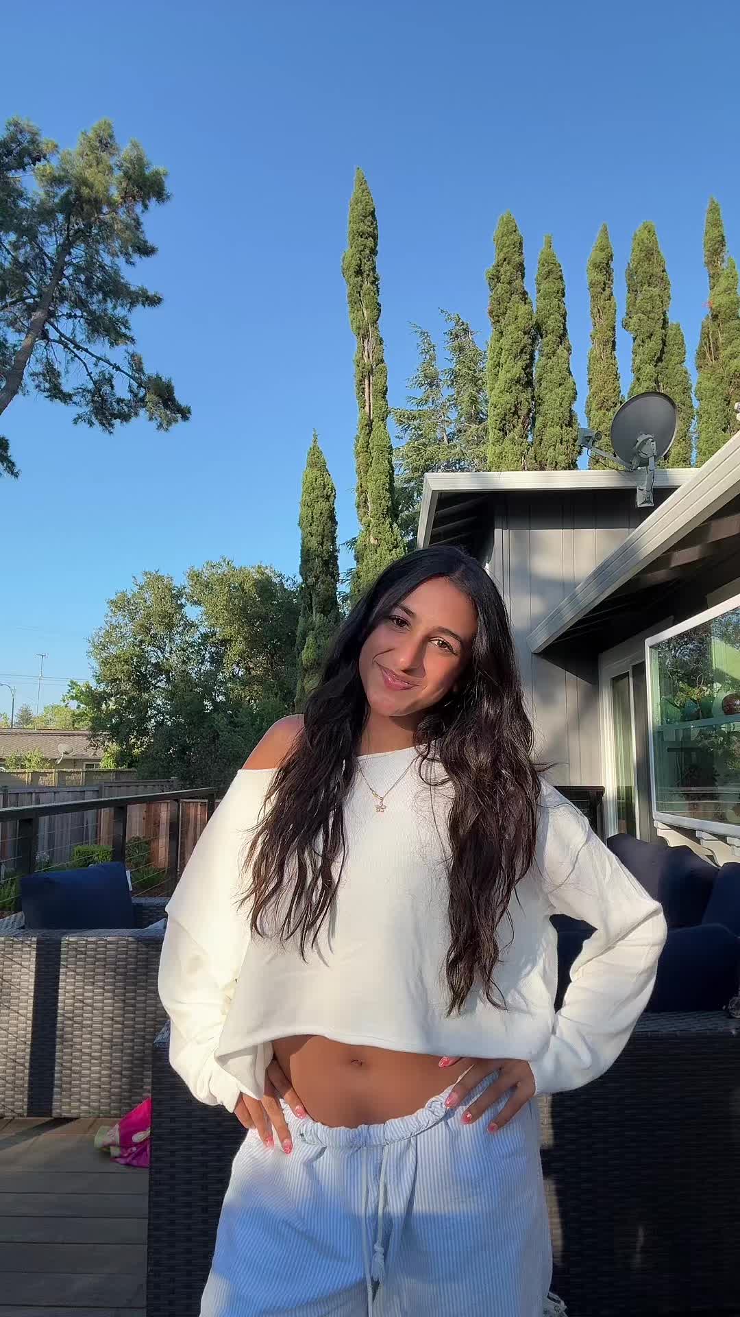 @anya