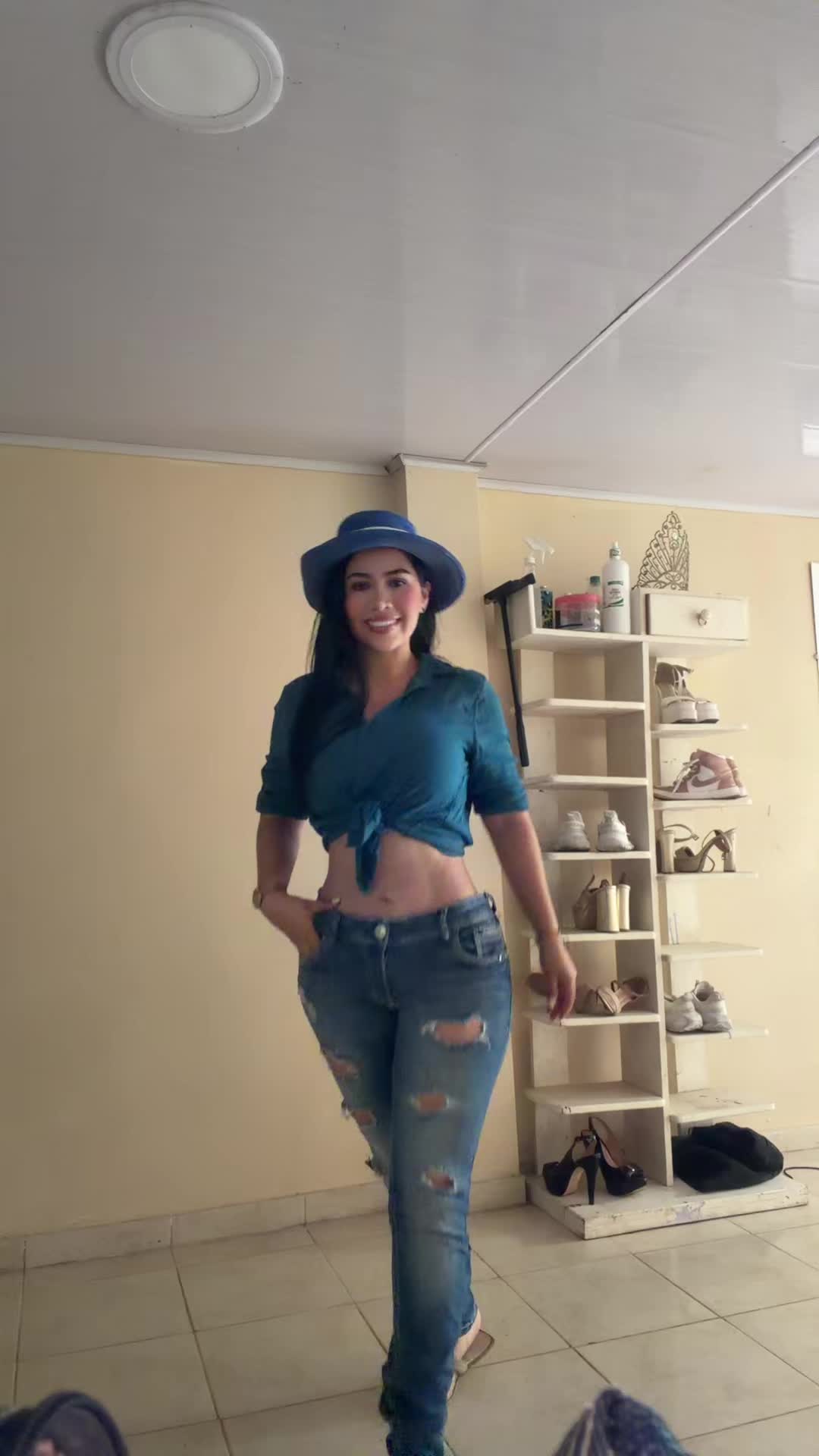 @Bela Romero