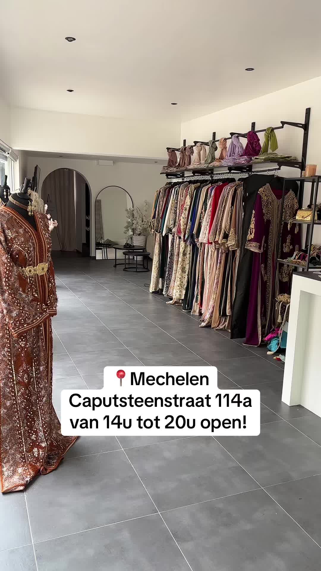 @Amora.Dresses