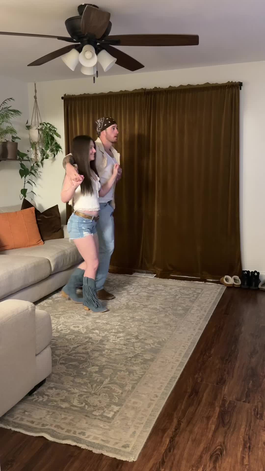 @haayyyoo