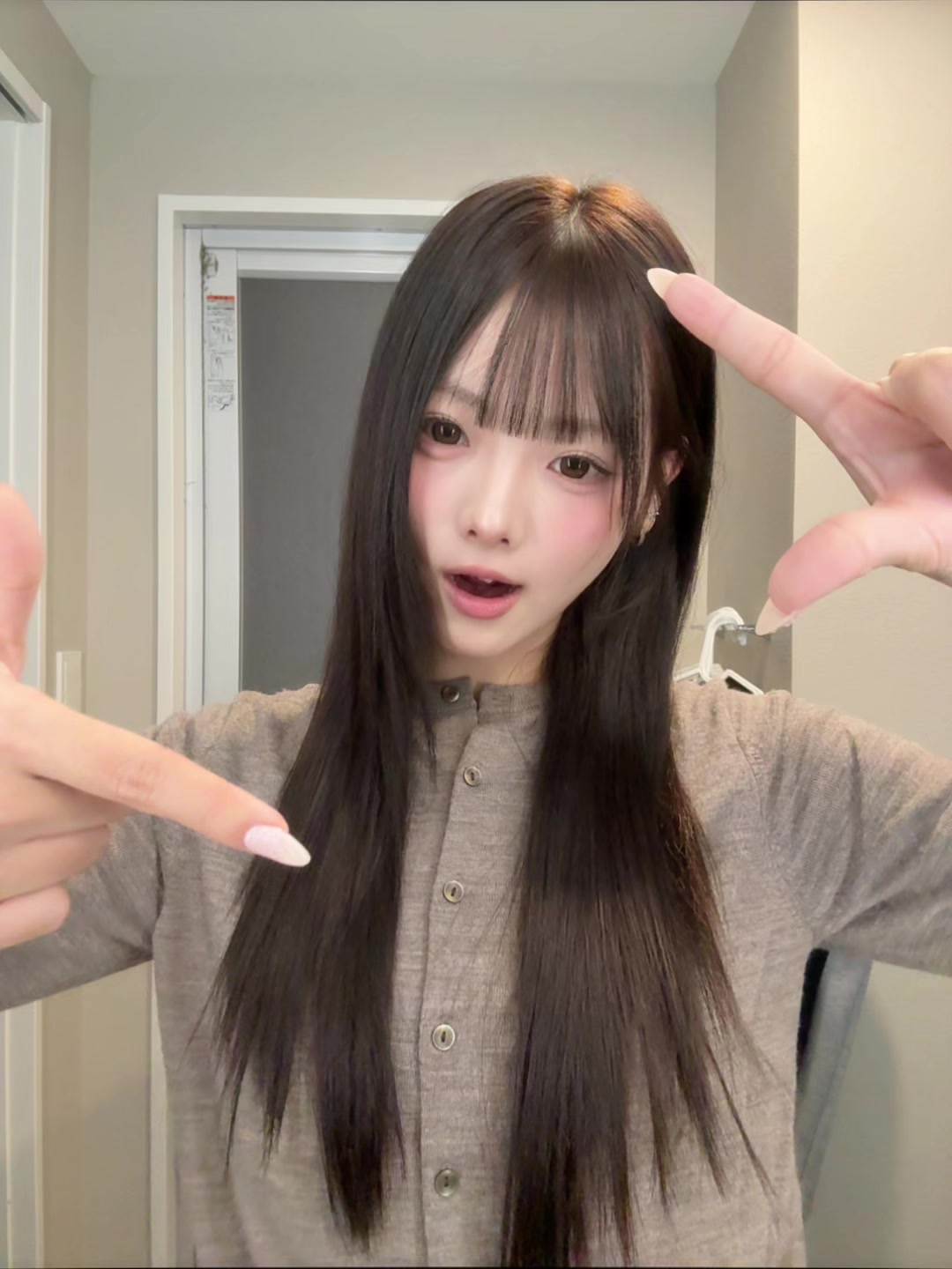 @莉那