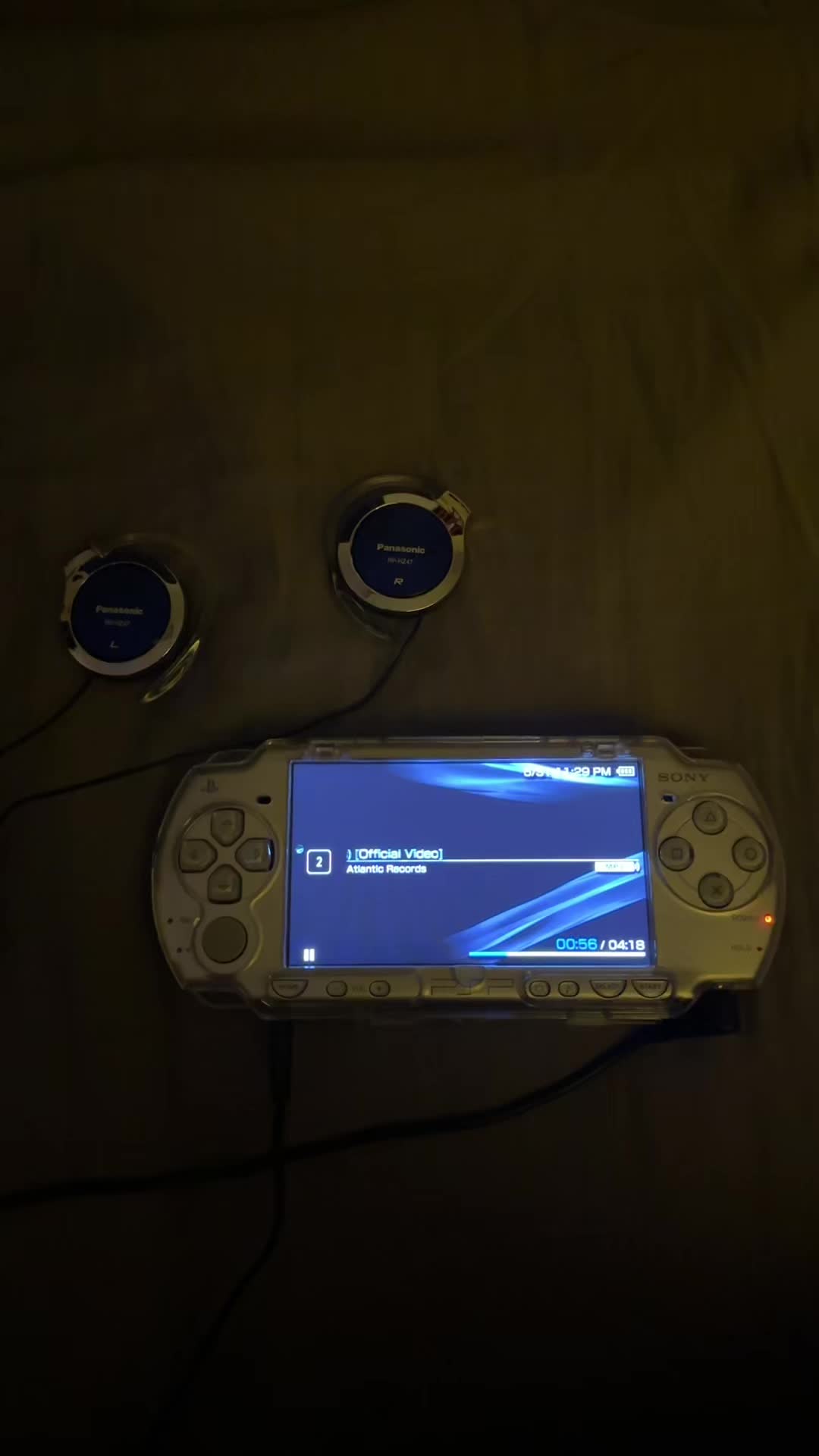@~J~