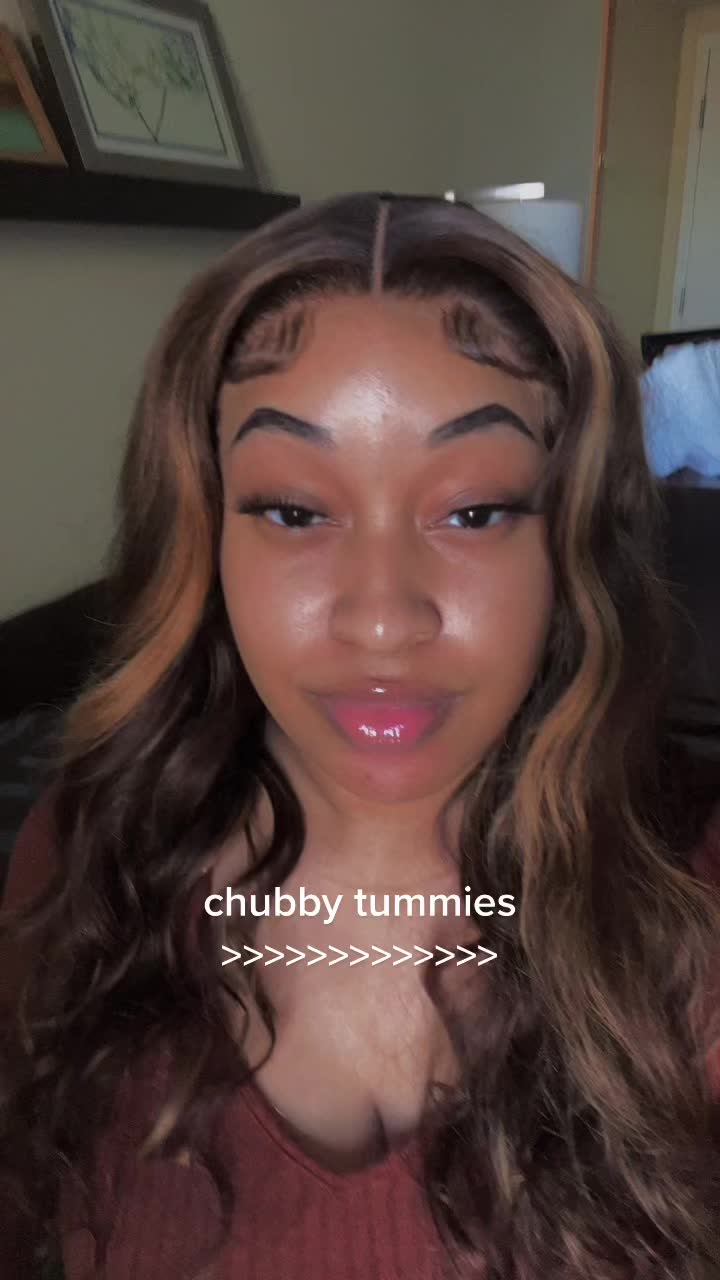 @itsangelaurelia