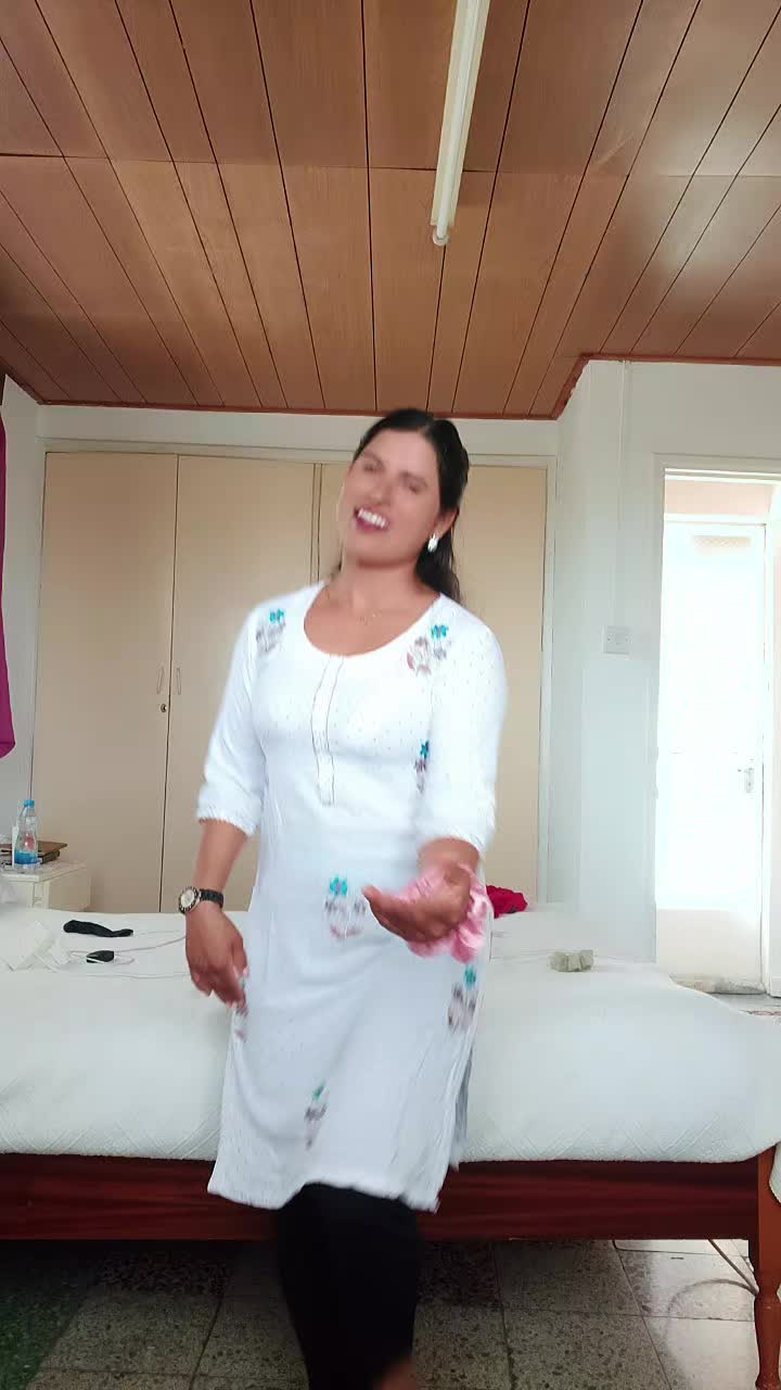 @ganga (girismas sapkota)🇨🇾