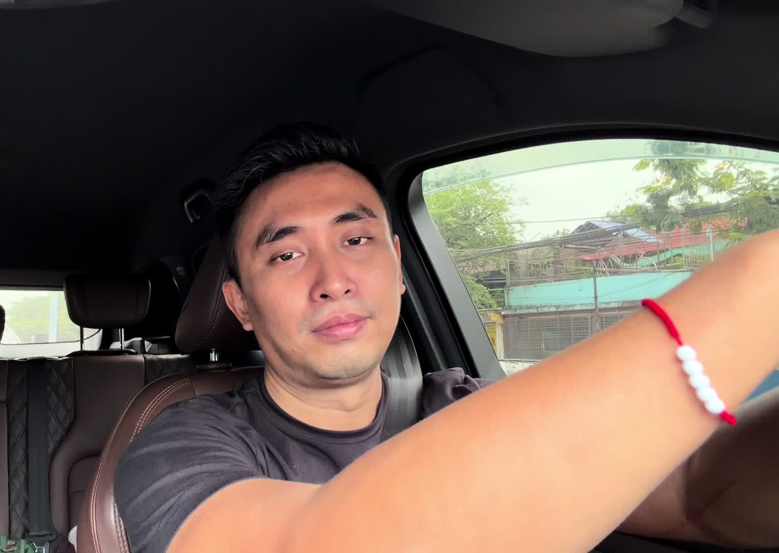@Hugo