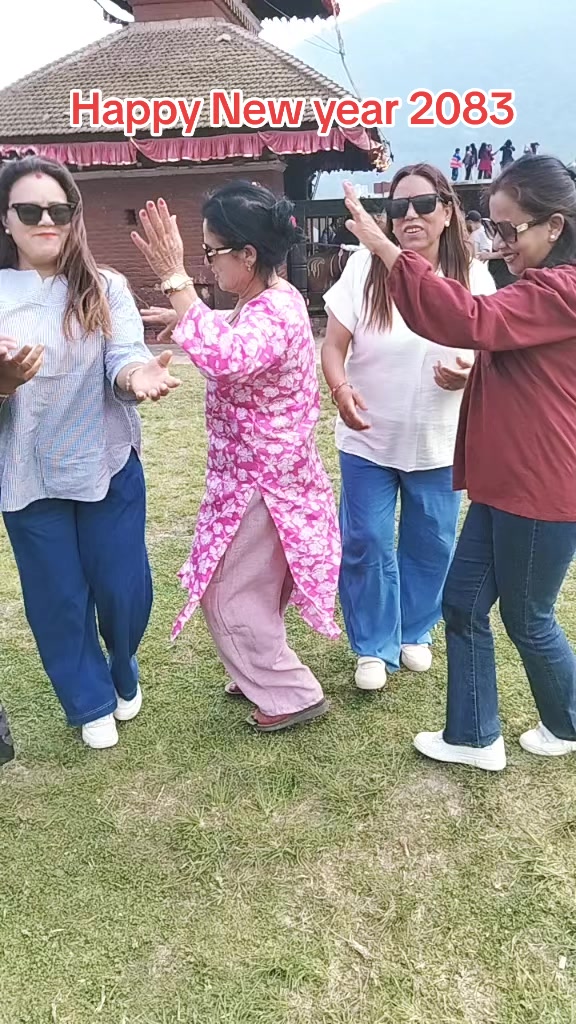 @पारु खड्का🇳🇵🇳🇵