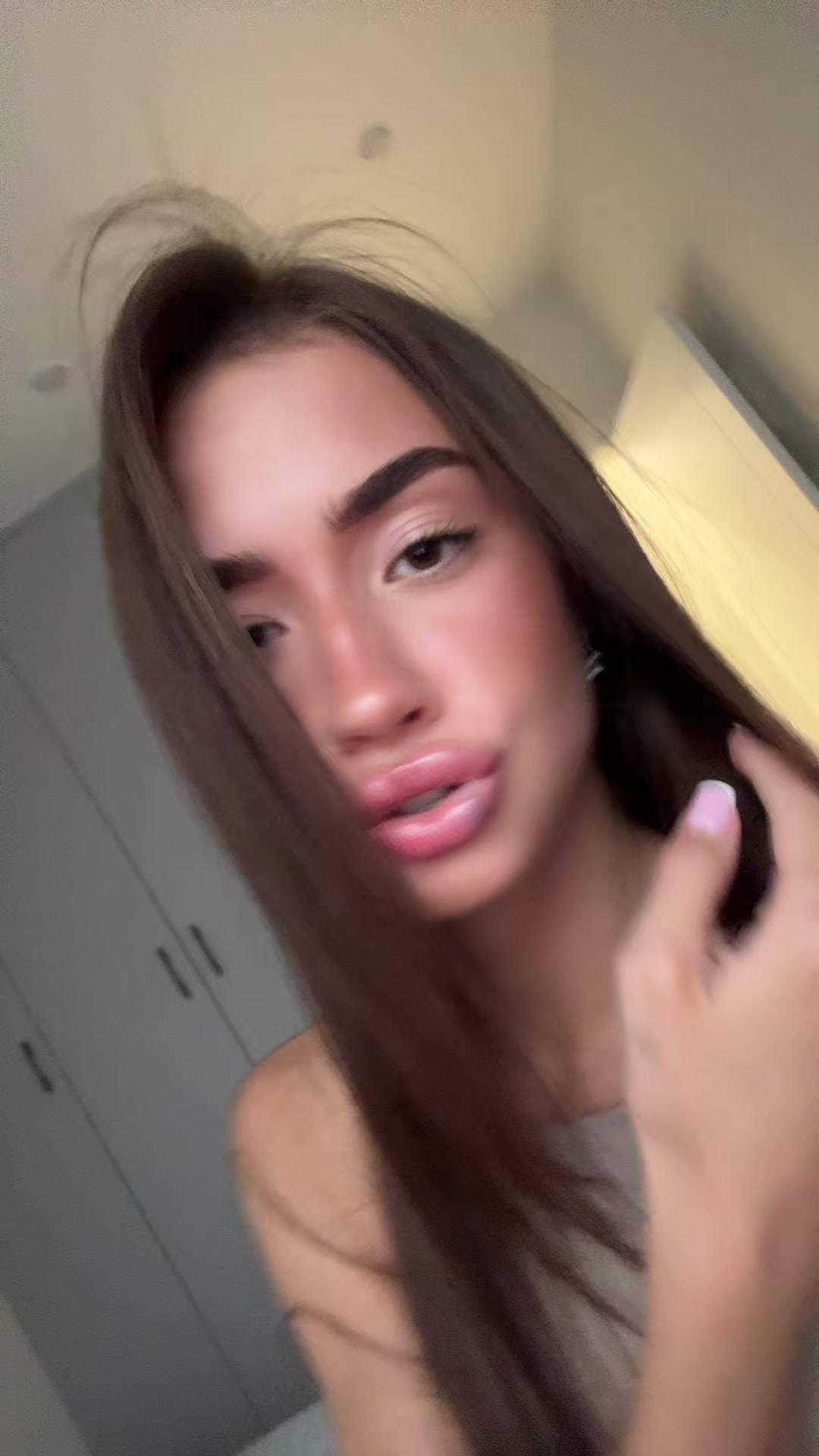 @Valeria