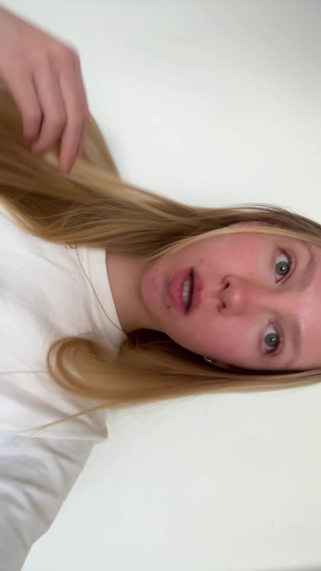 @𝐑𝐨𝐦𝐲𝐬𝐩𝐚𝐦