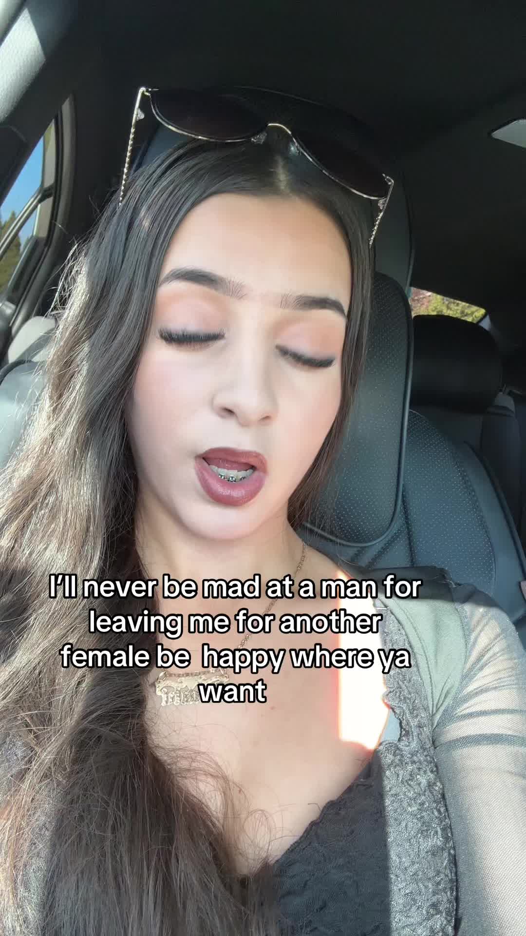 @anahi