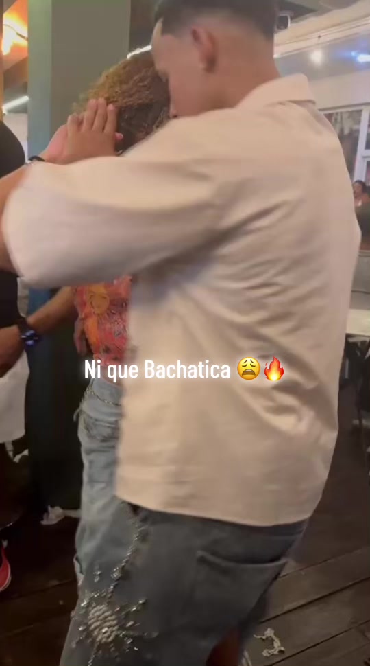@️A D O N 1 S 🕺☃️