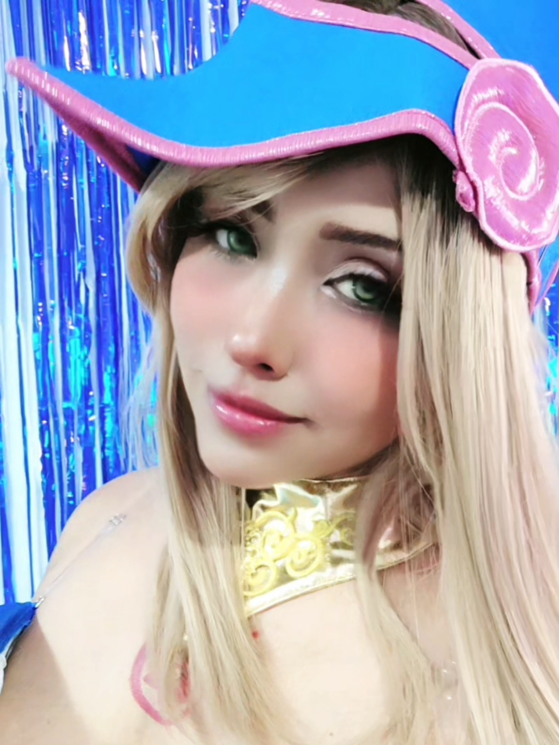 @𝒮ℴ𝓇𝒶 𝒜𝓃𝓎 𝒞ℴ𝓈𝓅𝓁𝒶𝓎