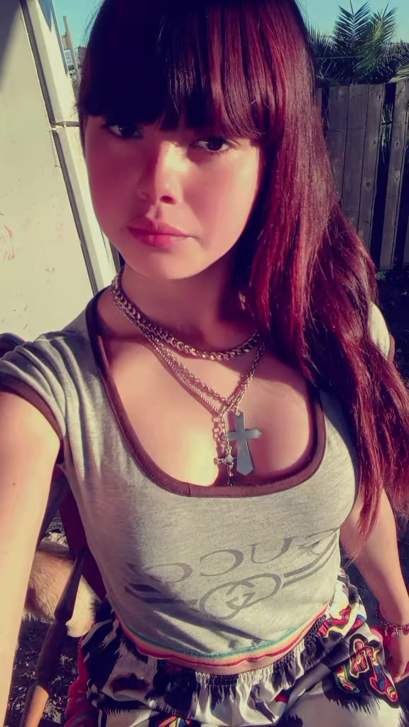 @Valentina