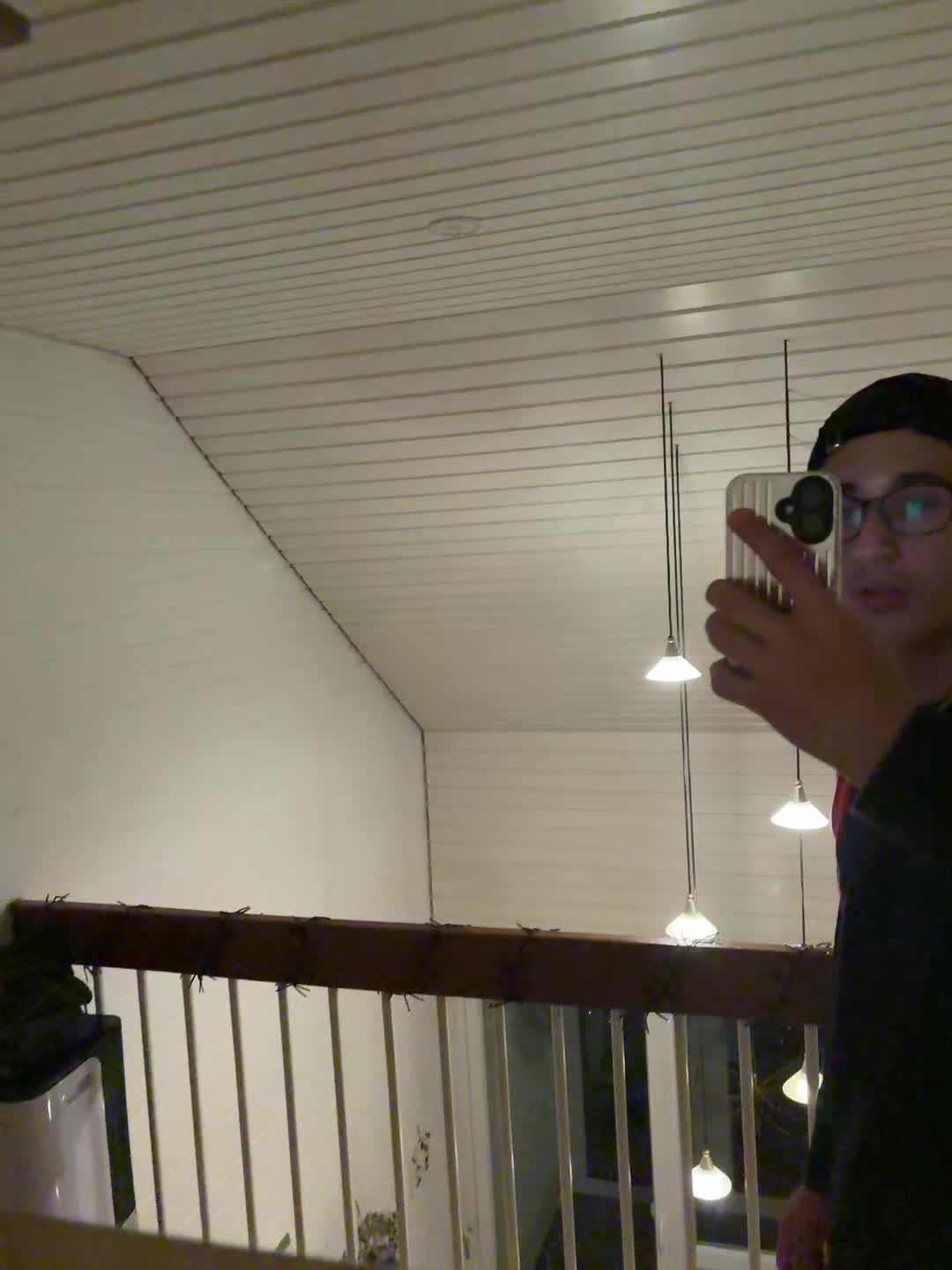@𝐋𝐞𝐧𝐧𝐢𝐬.𝐨𝐟𝐟𝐢𝐜𝐚𝐥