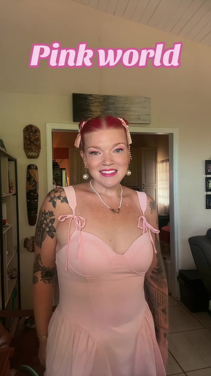 @PinkHairDontCare💖