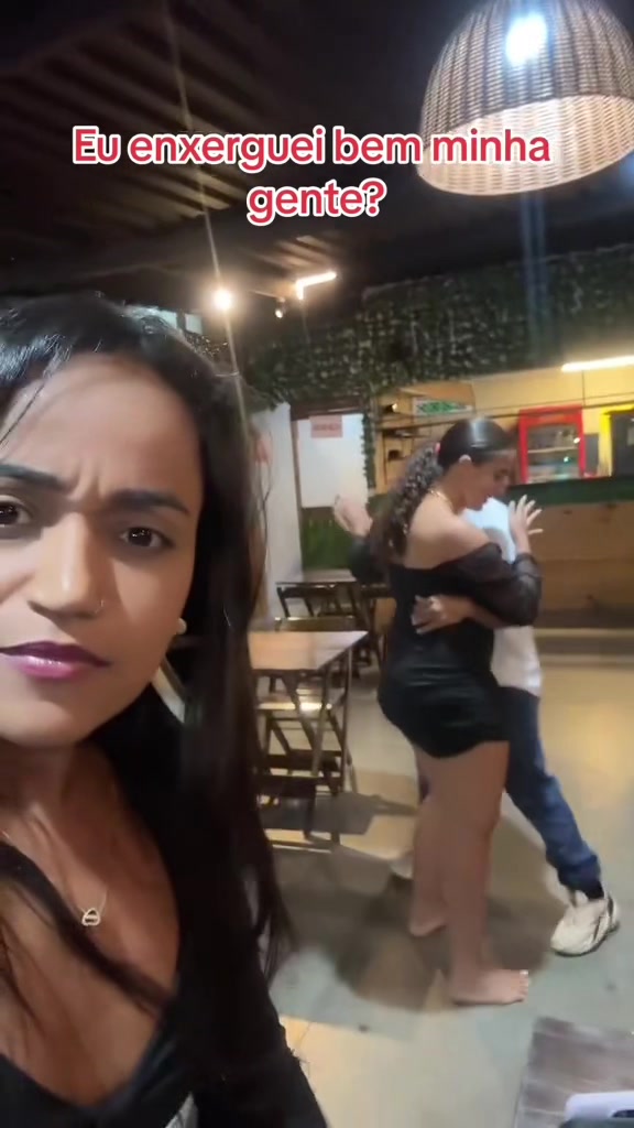 @ale_neves_oficial
