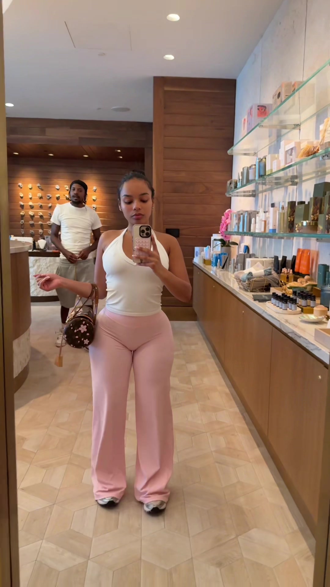 @YT: Aaliyah Enjoli