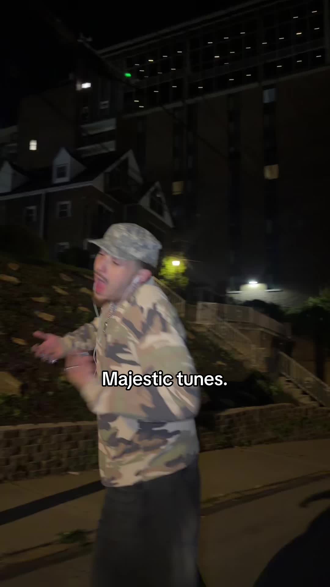 @Fezz