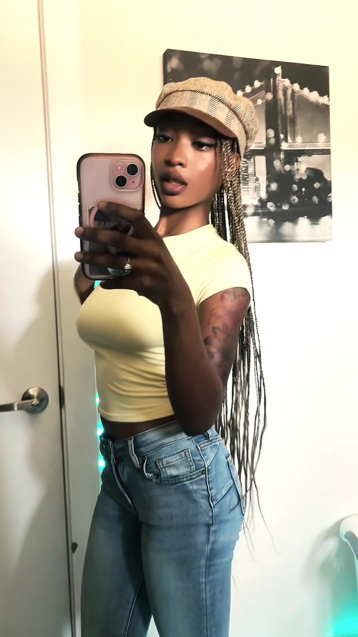 @saniyahruthrose