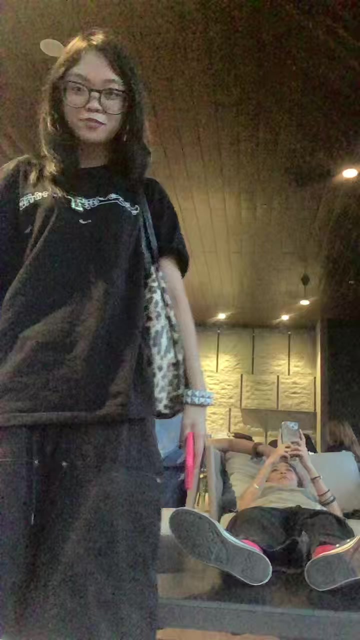 @:3