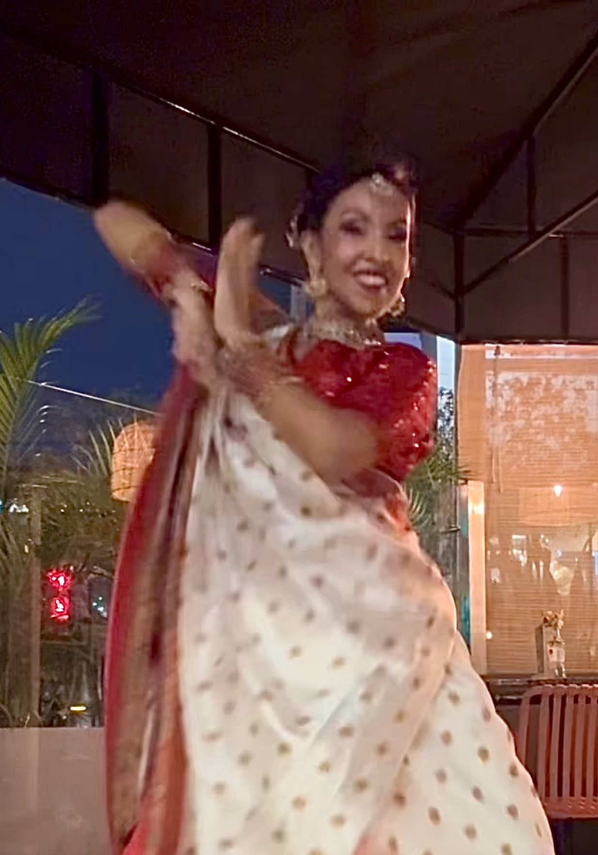 @✨Anju 💜 | Bollywood✨