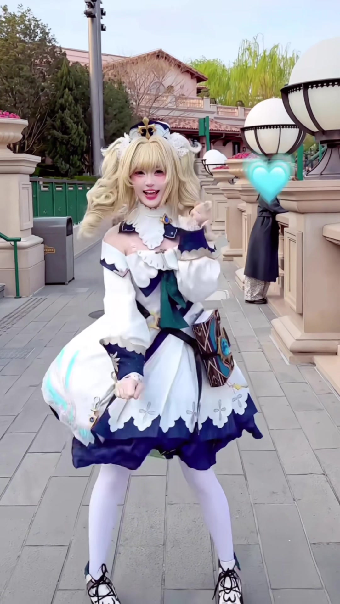 @mi&aacute;n.cos