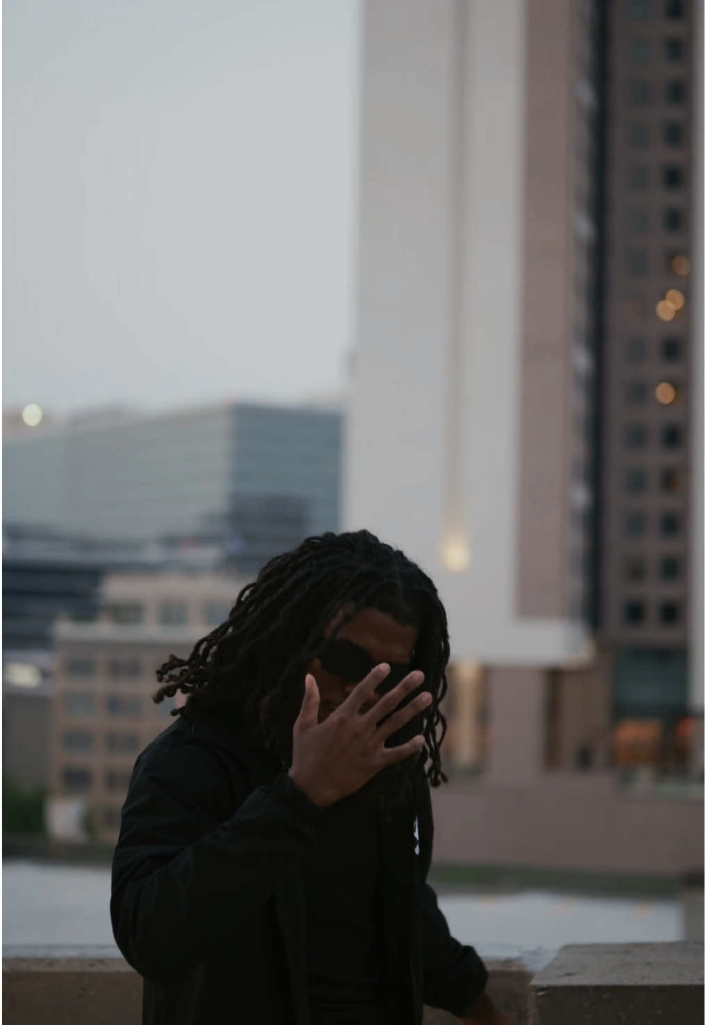 @05