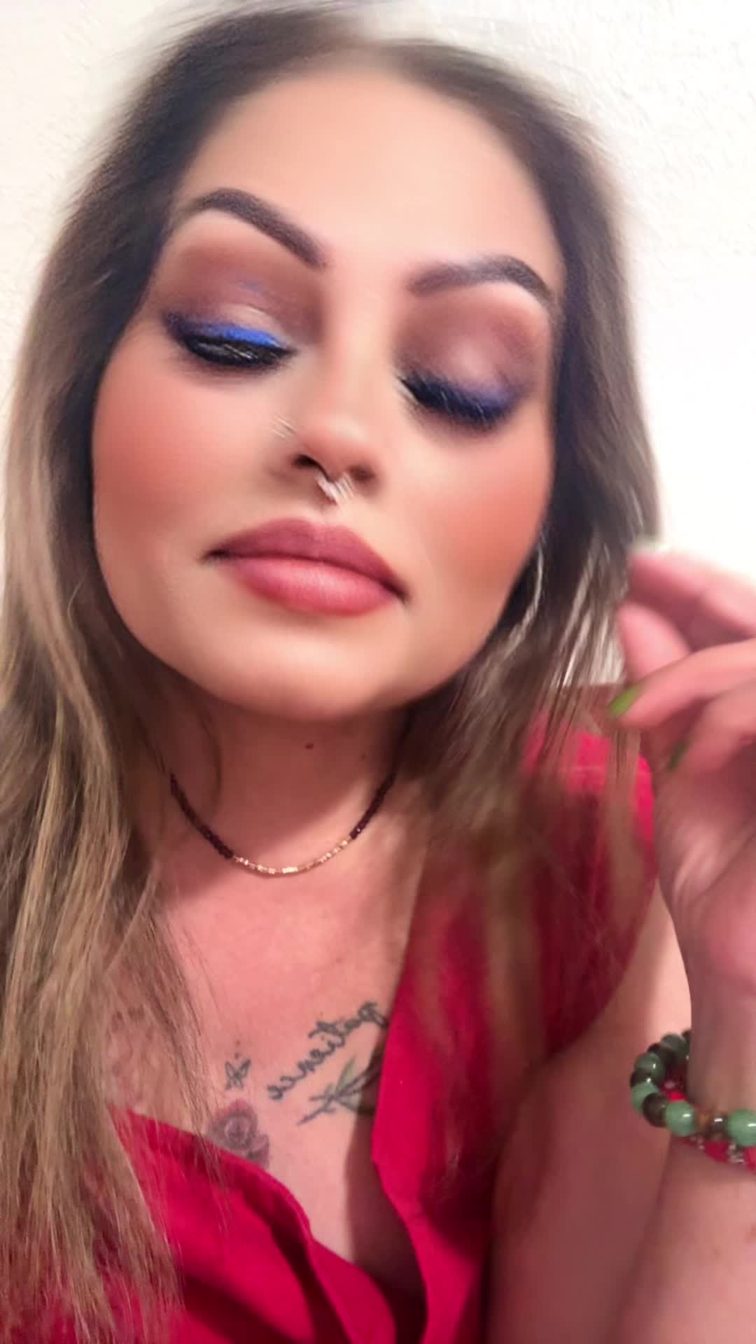 @Miss Devi 🇺🇸🇺🇸🇺🇸🇺🇸