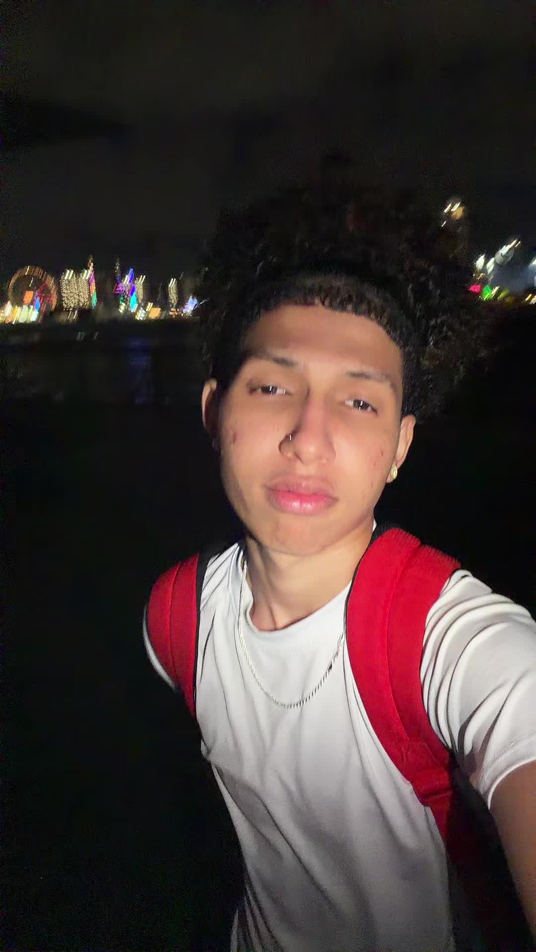 @Alex👤
