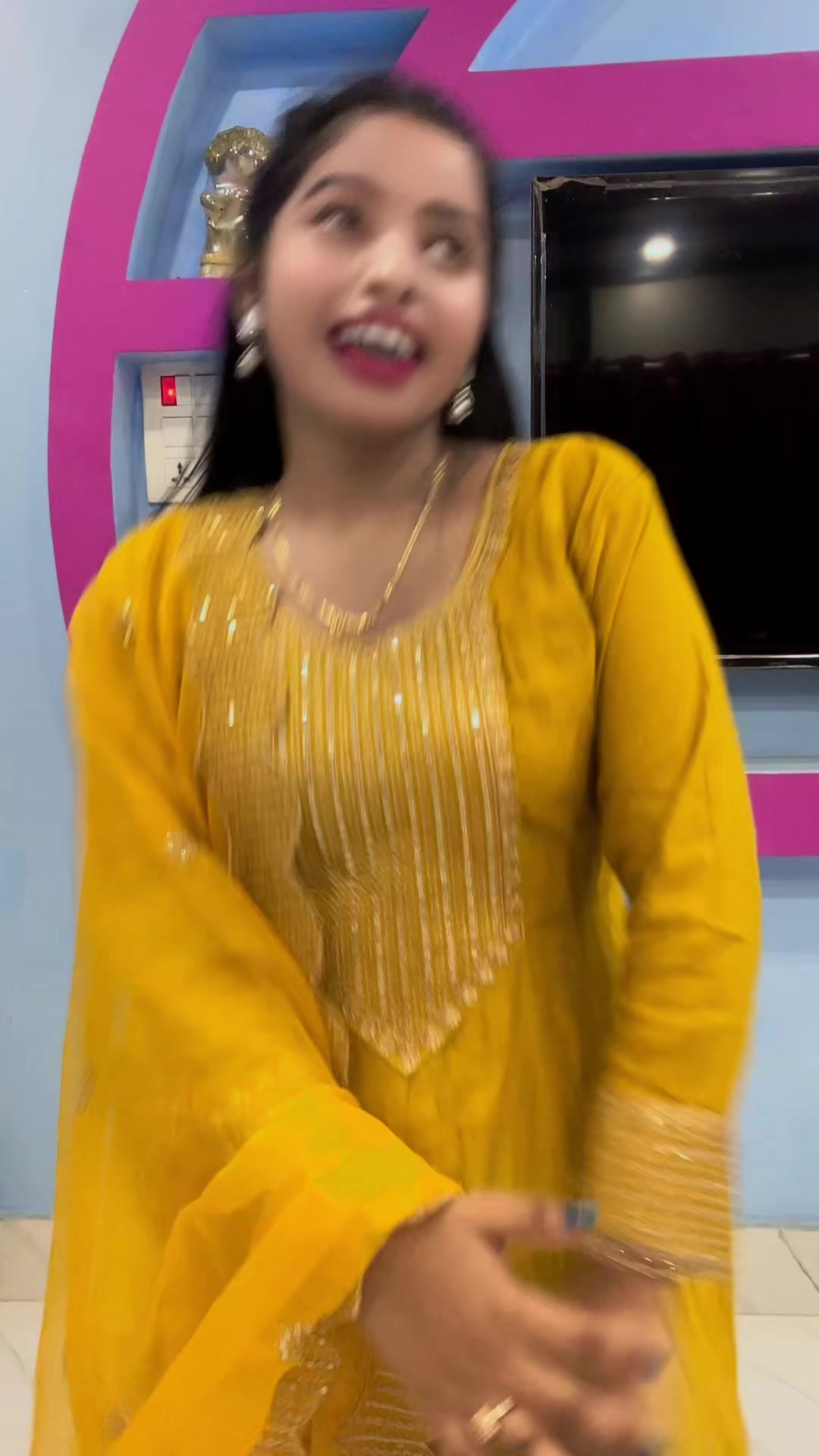 @Nishuu708