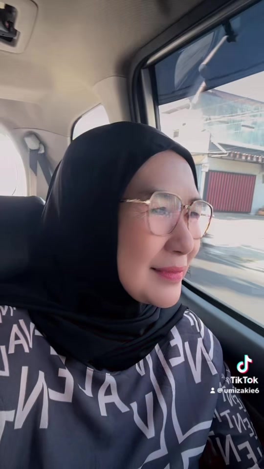 @Umi Zakie6